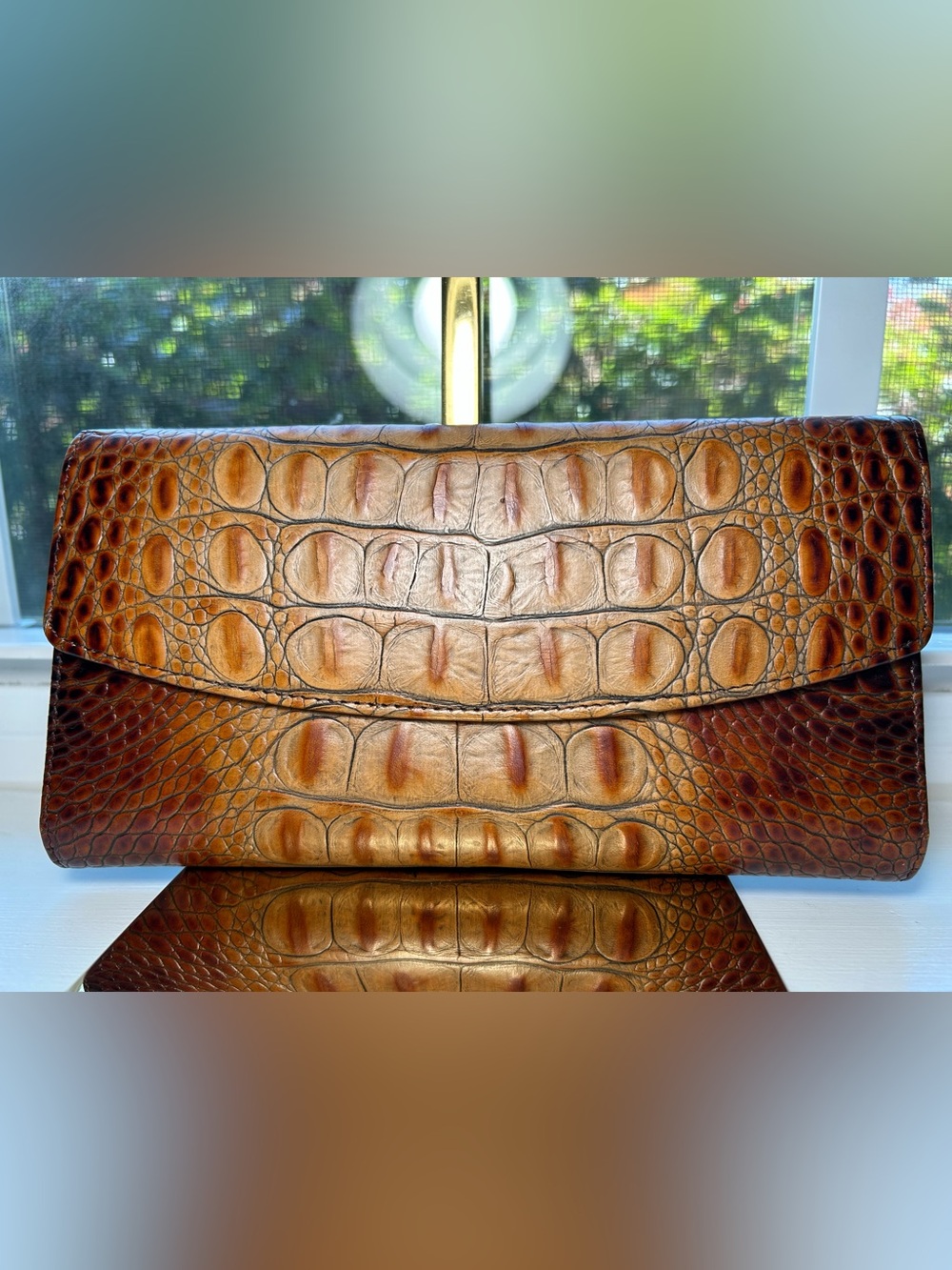 NWOT🌸Brahmin Tan Ombré Croc-Embossed Vintage Leather Trifold Wallet